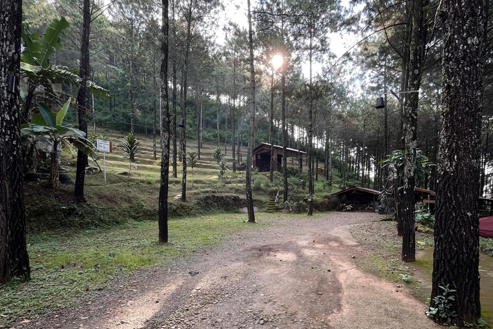 Alas Pacet By Twospaces, Mojokerto Esterno foto
