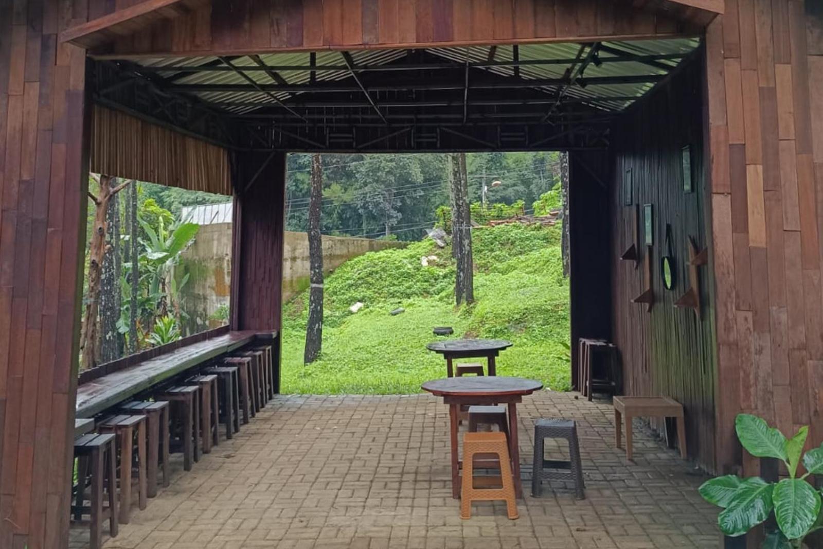 Alas Pacet By Twospaces, Mojokerto Esterno foto